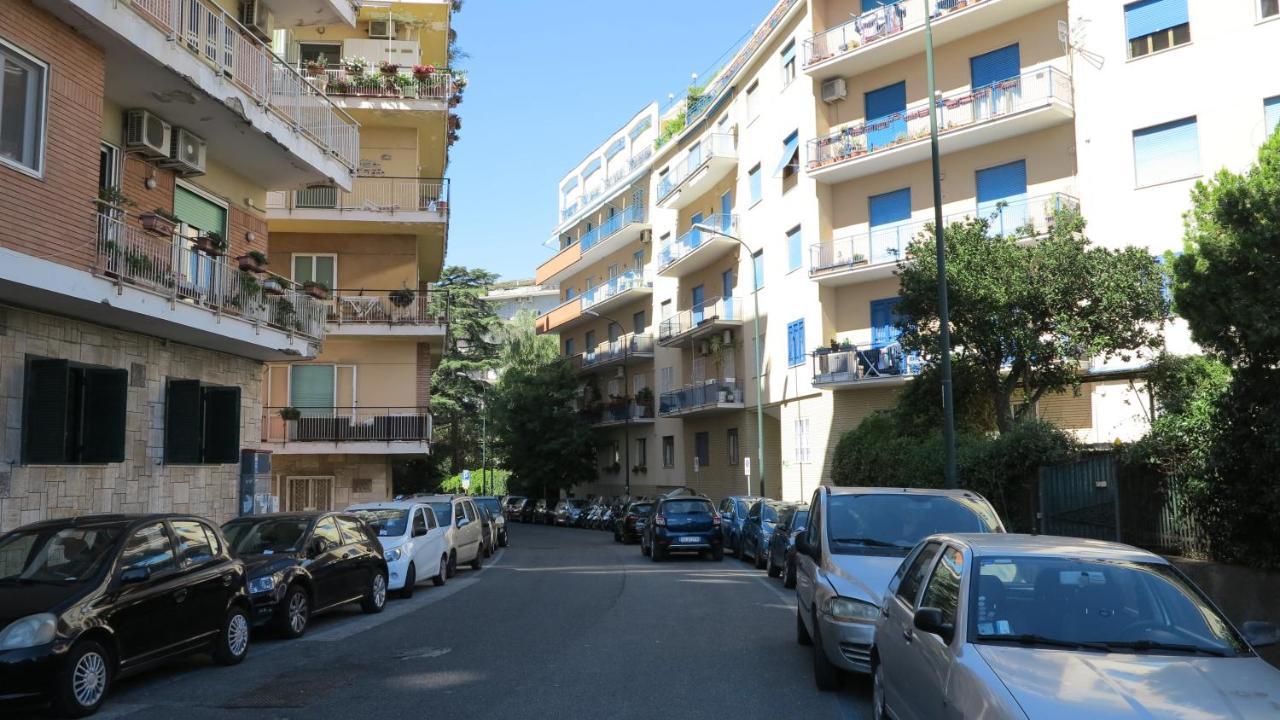 Pretty Panoramic Apartment - Half Way Center-Vomero District Naples Exterior photo